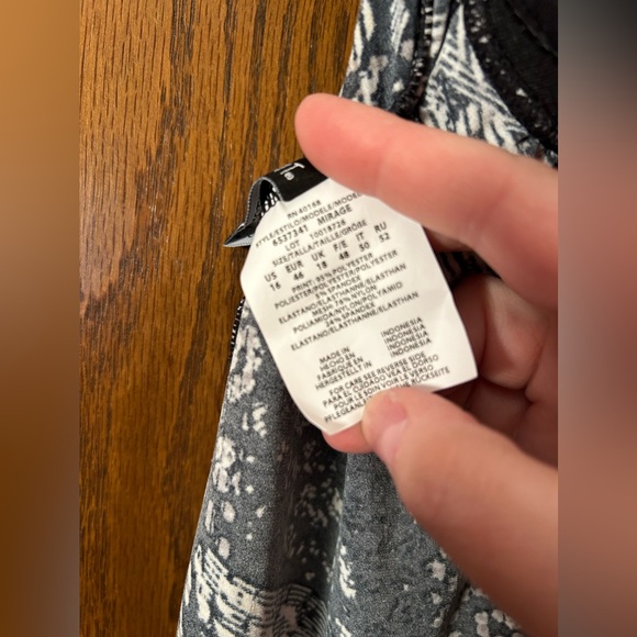 NWT Miraclesuit Lux Lynx Mirage Tankini Top Size 16 - Picture 11 of 13